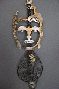 Jewellery sculpture wall decoration