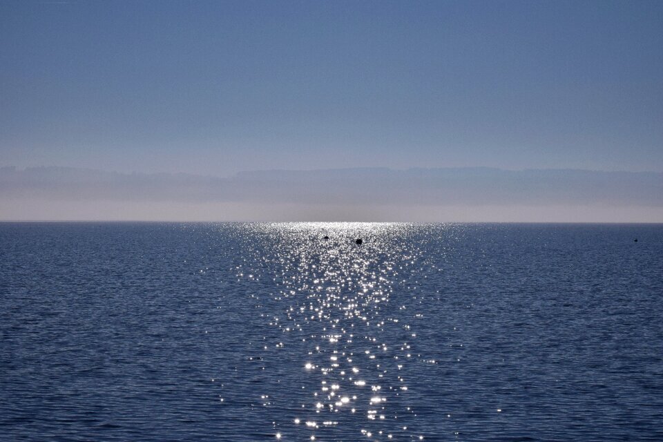 Horizon blue wet