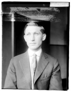 Johnie Ertter LCCN2016828112