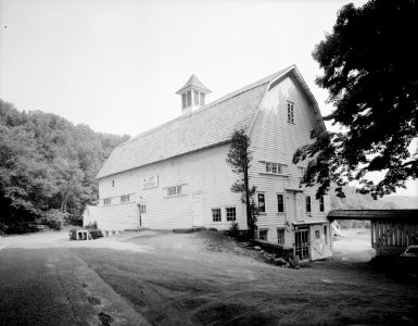 John Turn Farm barn photo