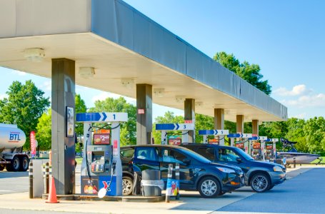 Joint Base Anacostia-Bolling Express drives for value at the pump 150629-N-WY366-407