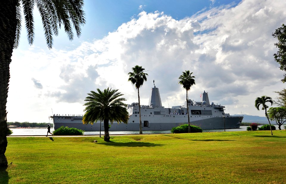 Joint Base Pearl Harbor-Hickam 140328-N-RI884-028