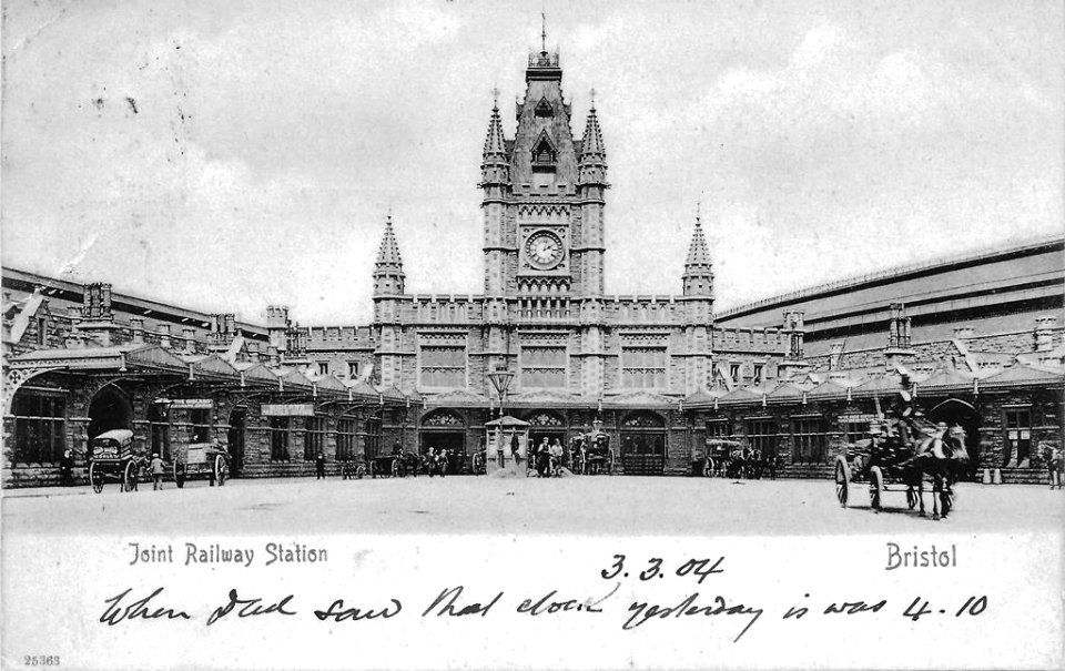Joint railway station Bristol (postcard)
