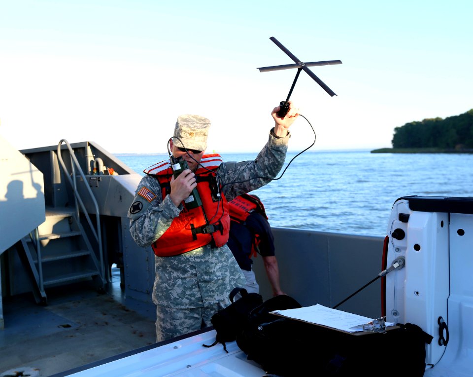 Joint Task Force Civil Support assists 7th Sustainment Brigade in a Joint Logistics Over the Shore training exercise 140814-N-VJ282-712