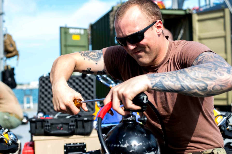 Joint UCT diver training 150111-N-QA919-151