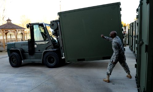 Joint Task Force Civil Support conducts equipment load out 130320-N-VJ282-628