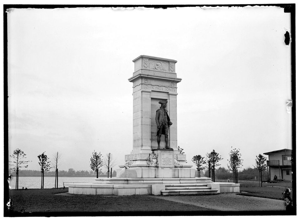 JONES, JOHN PAUL. STATUE LCCN2016865483
