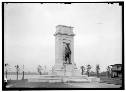 JONES, JOHN PAUL. STATUE LCCN2016865482