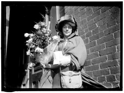 JONES, ROSALIE. 'GENERAL' LEADER OF SUFFRAGETTE PARADE LCCN2016864371