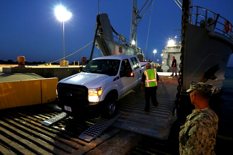 Joint Task Force Civil Support assists 7th Sustainment Brigade in a Joint Logistics Over the Shore training exercise 140814-N-VJ282-281