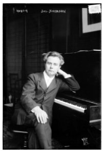 Jos. Hofmann LCCN2014703360