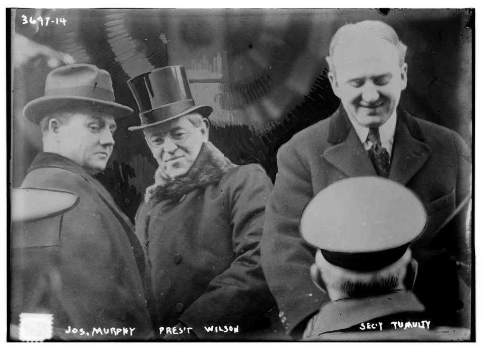 Jos. Murphy, Pres't Wilson, Secy. Tumulty LCCN2014700543