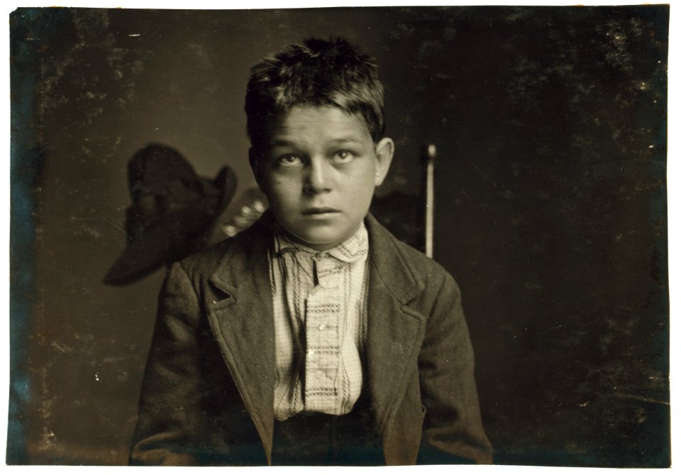 Jose de Sousa Magano, 35 Aetna St., Fall River, Mass. Born in Fall River, June 2, 1901. Left for the Azores at 8 years of age because family moved back. Cannot read or write in his own LOC cph.3b21319