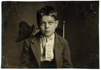 Jose de Sousa Magano, 35 Aetna St., Fall River, Mass. Born in Fall River, June 2, 1901. Left for the Azores at 8 years of age because family moved back. Cannot read or write in his own LOC cph.3b21319