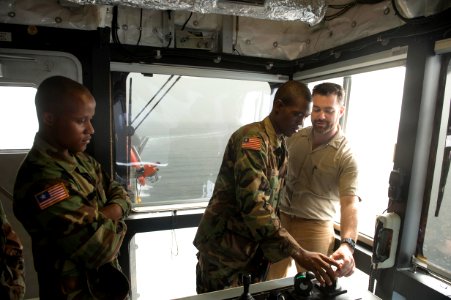 Joint familiarization exercise 140305-N-ZY039-220