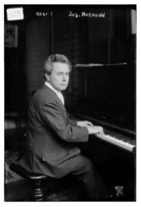 Jos. Hofmann LCCN2014703363