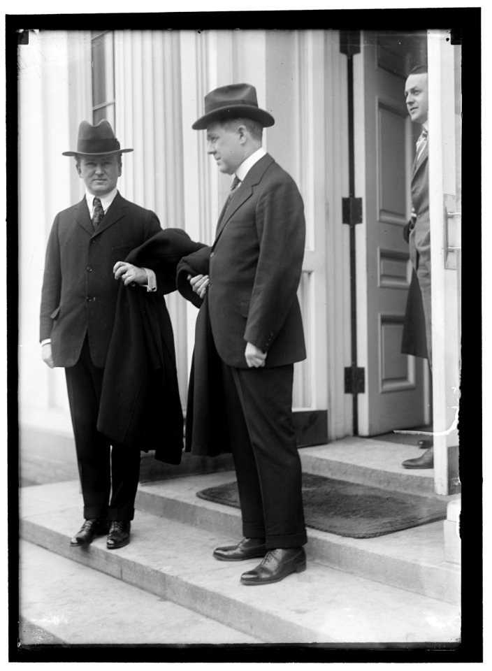 Joseph Tumulty, left. White House, Washington, D.C. LOC hec.06390