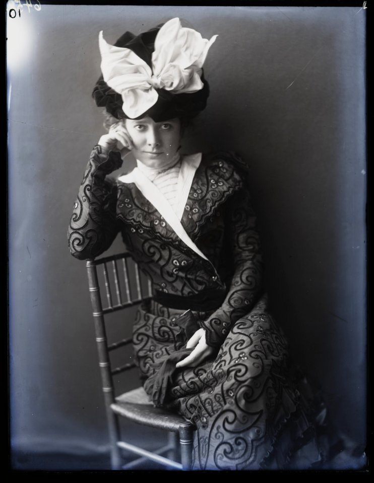 Julia Marlowe LCCN2015649106