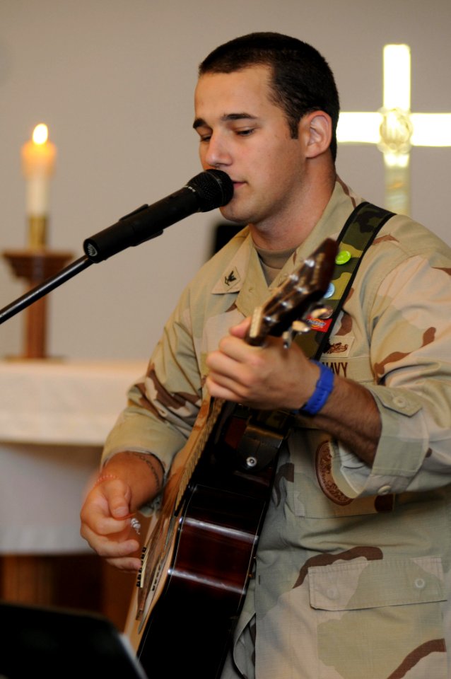 JTF Guantanamo Troops Play in Praise Band 110508-N-AT101-029