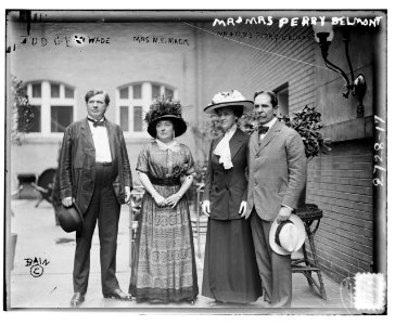 Judge Wade, Mrs. Mack, Mr. & Mrs. Perry Belmont LCCN2014693287