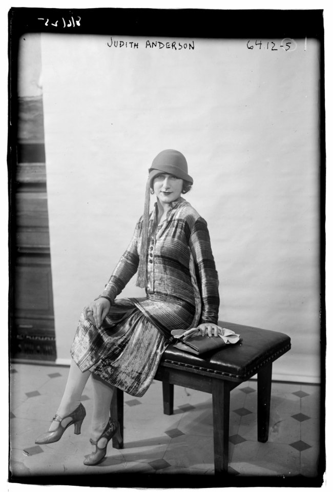 Judith Anderson LCCN2014718615