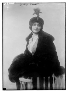 Juanita Prewett LCCN2014695595