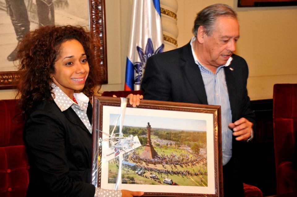 Julissa Reynoso en Uruguay (15420563944)