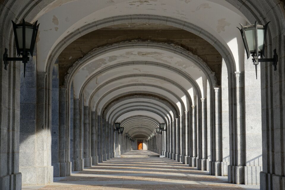 Vault architecture archway photo