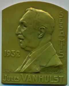 Jules Vanhulst 1932, plaquette by Jacques Marin (1877-1950), Belgium, 1932, Coins and Medals Department of the Royal Library of Belgium, 2N81 - 2 (recto)
