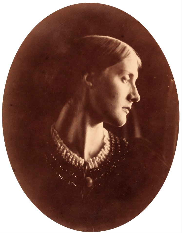 Julia Margaret Cameron - Mrs. Herbert Duckworth - Google Art Project (eAE-erP aVsV6A)