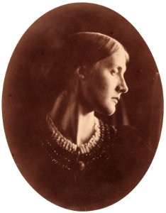Julia Margaret Cameron - Mrs. Herbert Duckworth - Google Art Project (eAE-erP aVsV6A)