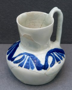 Jug with palmettes Louvre MAOS56