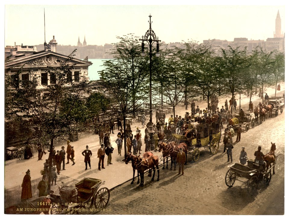 Jungfernsteig at 10 a.m., Hamburg, Germany-LCCN2002713681