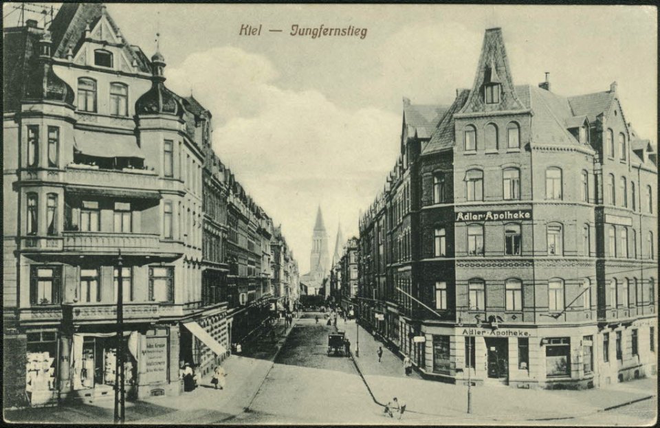 Jungfernstieg, Ecke Wilhemplatz (Kiel 27.324)
