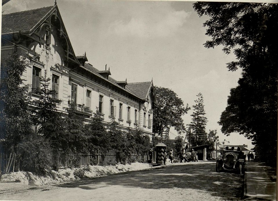 K.u.k. 9.Korpskommando in Zborow, 8.Juni. 1916 (BildID 15541869)