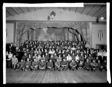 K. of C dance, Walter Reed, 4-28-20 LCCN2016851851