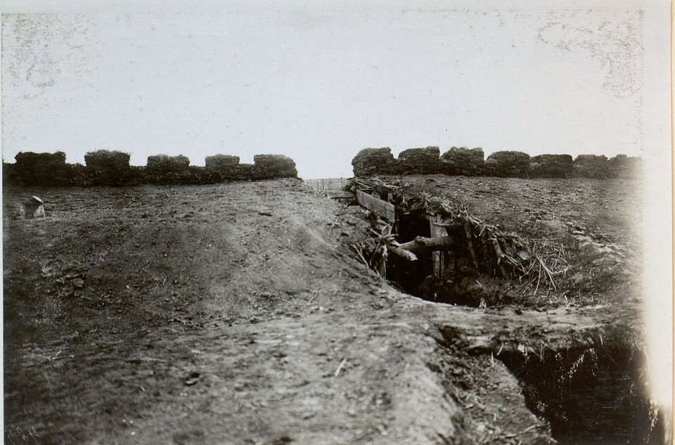 K.u.k. Schützenstellungen bei Sokolow an der Strypa, Blick von rückwärts (BildID 15438593)