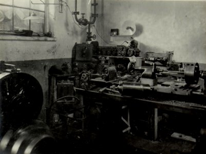 K.u.k.Kraftwagen Werkstätte in der Cellulosefabrik Villach. Magnetreparatur Abteilung. (BildID 15468137)