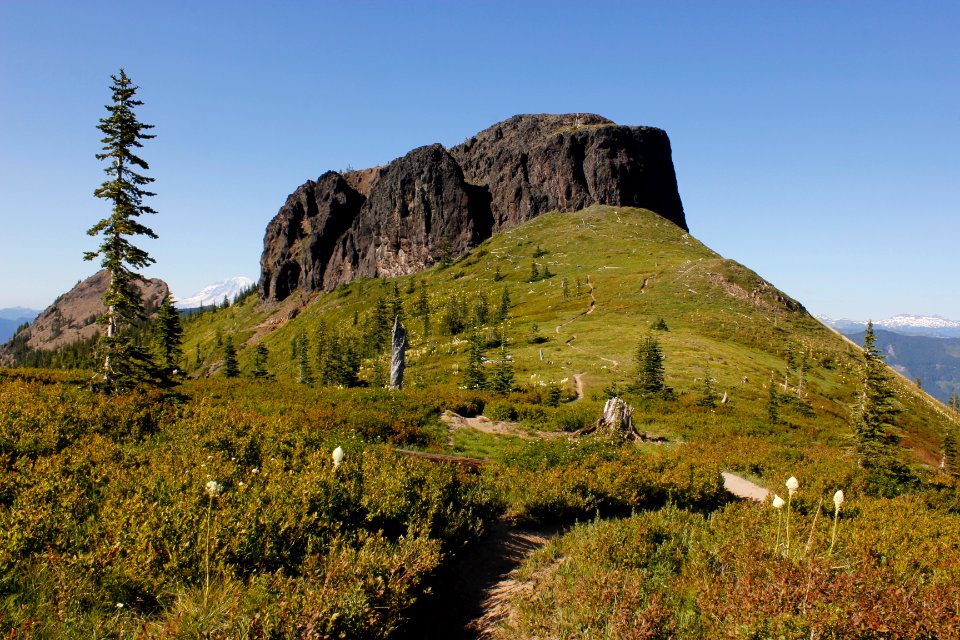 Jumbo Peak along Juniper Ridge Trail (261) on the Gifford Pinchot National Forest