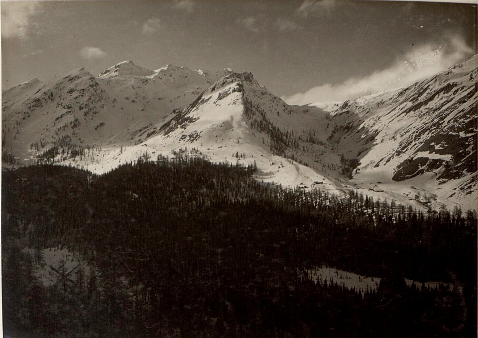 K.u.k.Kiesbergbau Großfragent.Rundpanorama von der Rollbahn 1700 m hoch. (BildID 15466860)