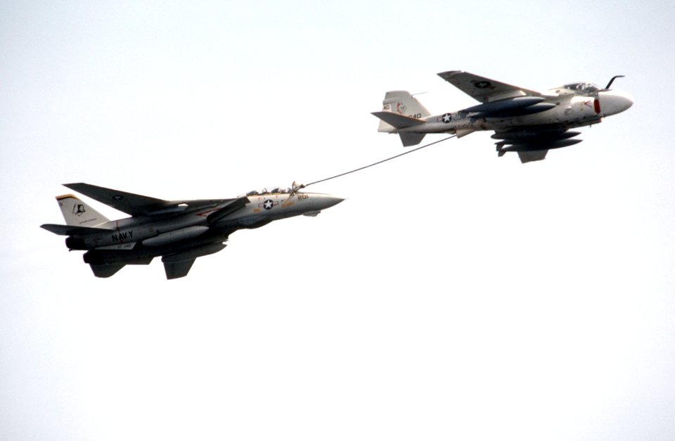 KA-6 F-14 DN-ST-87-10386