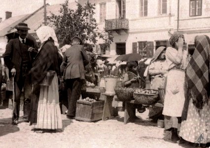 Jędrzejów. Jarmark na rynku 1916 photo