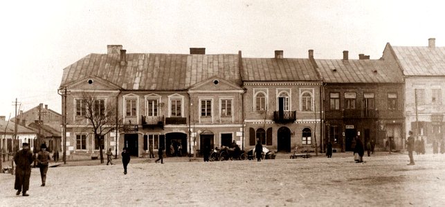 Jędrzejów. Rynek, wschodnia pierzeja, 1914