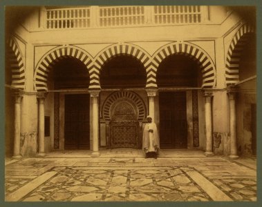 Kairouan. Interior courtyard of the Zaouia of Sidi Abid El Gahriani - Lehnert et Landrock, Tunis. LCCN2003691255