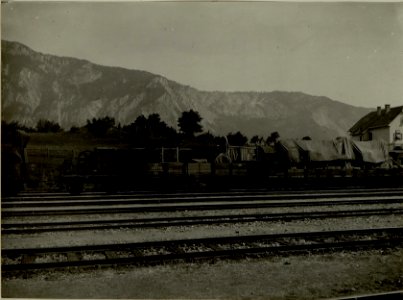 K.H.L.-15, Batterie 3 am Transport. Aufgenommen am 13. August 1916. (BildID 15480062)