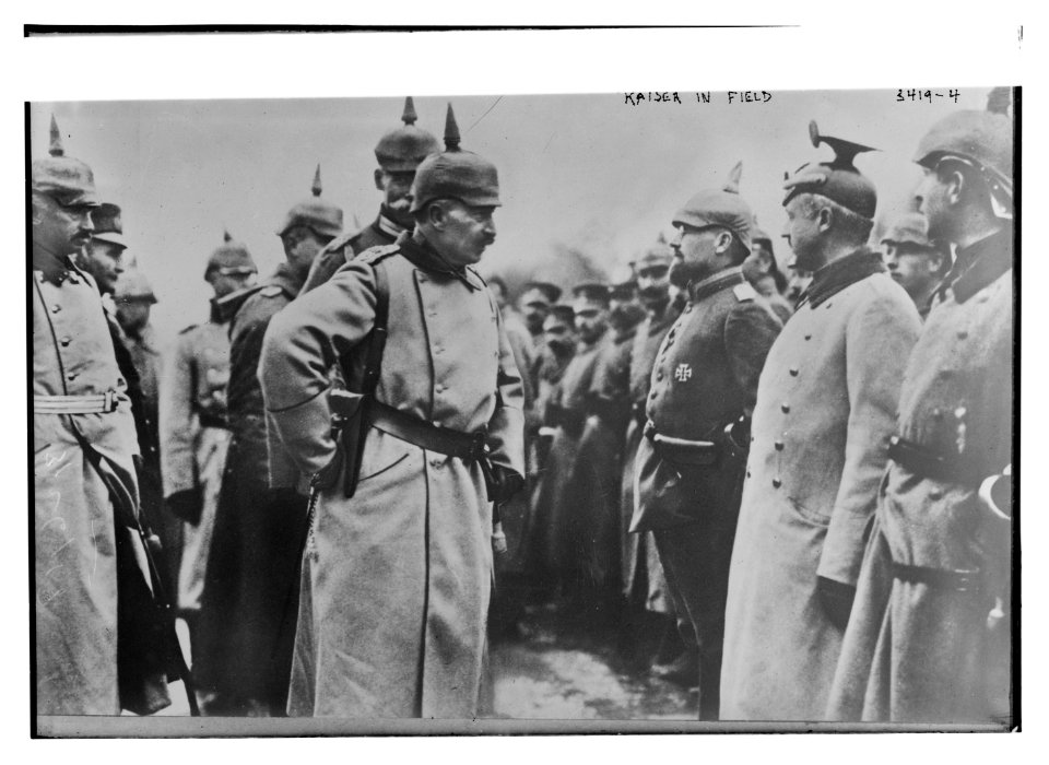 Kaiser in field LCCN2014697334