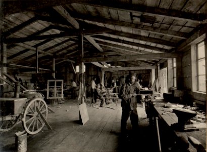 K.u.k. Verpflegs Feldausrüstungs Werkstätte in Villach, Abteilung für Fahrküchen Reparatur, aufgenommen am 25.V.1916 (BildID 15473136)