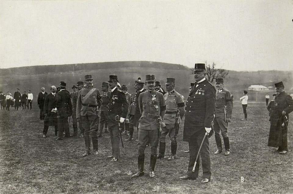 Kaiser Karl I. bei Jung Österreich am Roten Berg in Ober St. Veit (BildID 15552471)