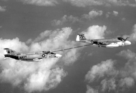 KA-6D VA-85 refueling VF-11 F-4B c1972