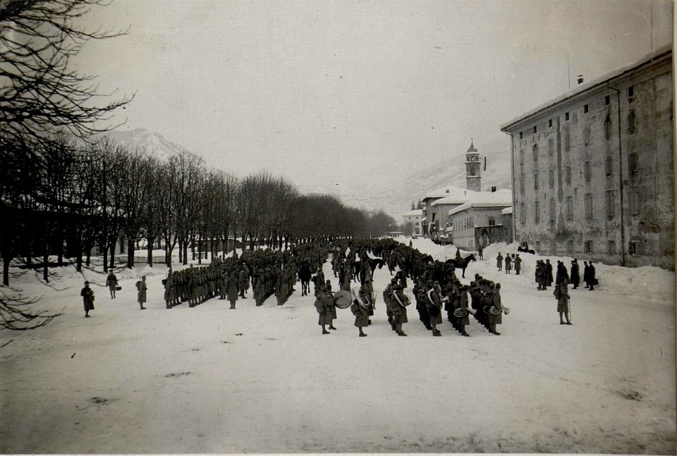 Kaiser Karl I. in Pergine, 17.1.1917 (BildID 15549670)